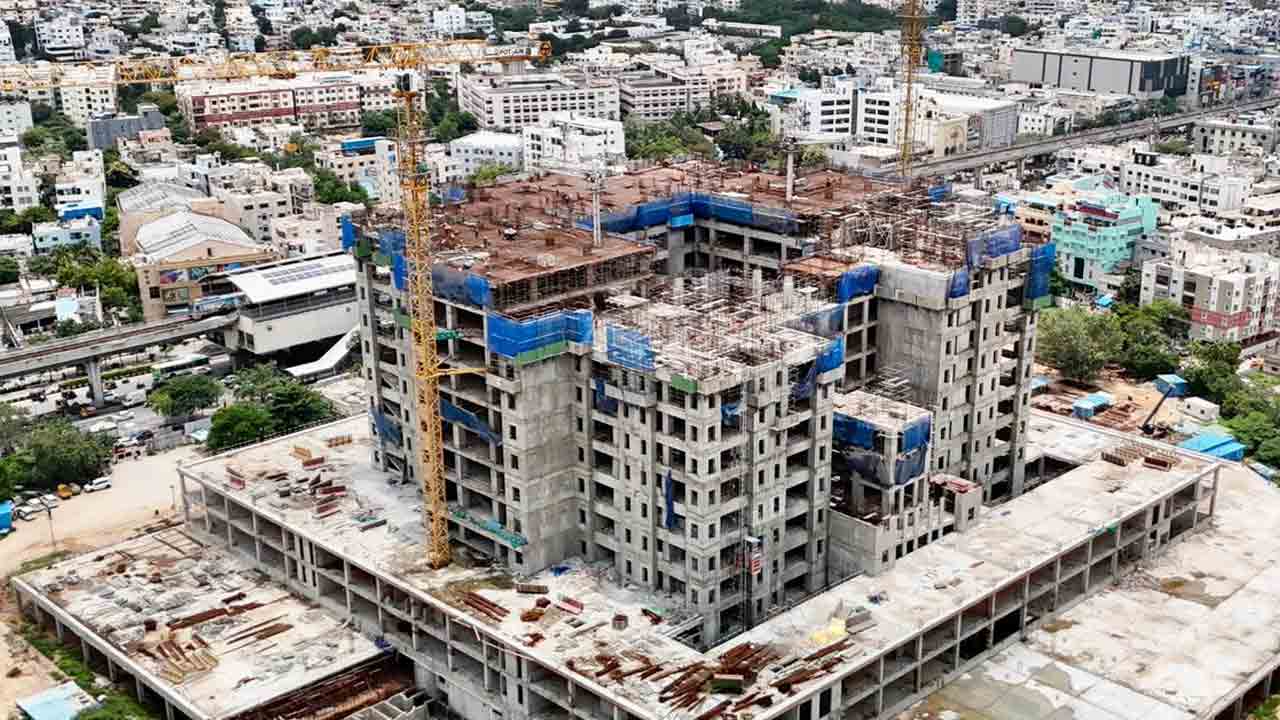 ఎల్బీ నగర్‌ టిమ్స్‌కు కొండా లక్ష్మణ్‌ బాపూజీ పేరు!
