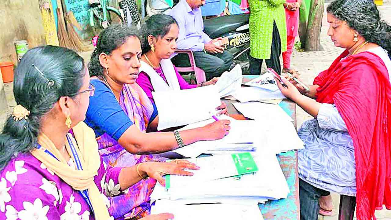 లక్షకు పైగా ఓట్లు ఔట్‌.. హనుమకొండ జిల్లాలో భారీగా తగ్గనున్న ఓటర్లు