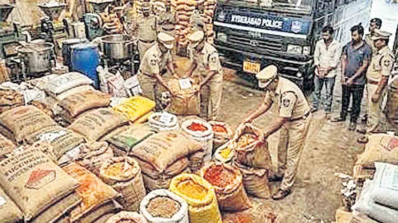 కల్తీ మసాలాలు పట్టివేత