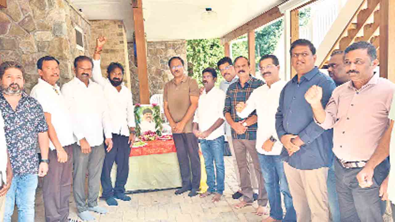 నిస్వార్థ యోధుడు.. పెద్ది