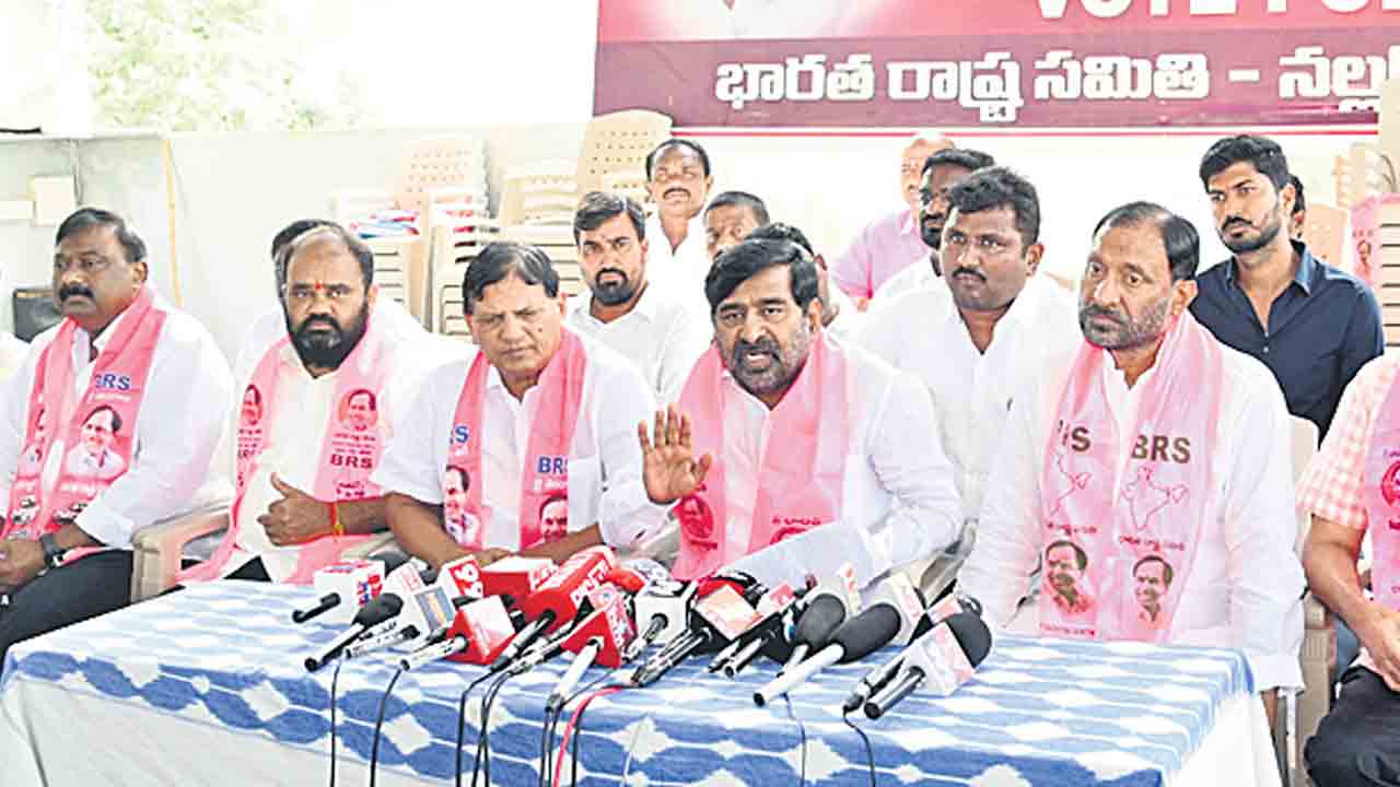 ఏపీ జల దోపిడీని.. ఎందుకు అడ్డుకోరు.. ఇద్దరు మంత్రులపై రైతులు తిరగబడి ప్రశ్నించాలి