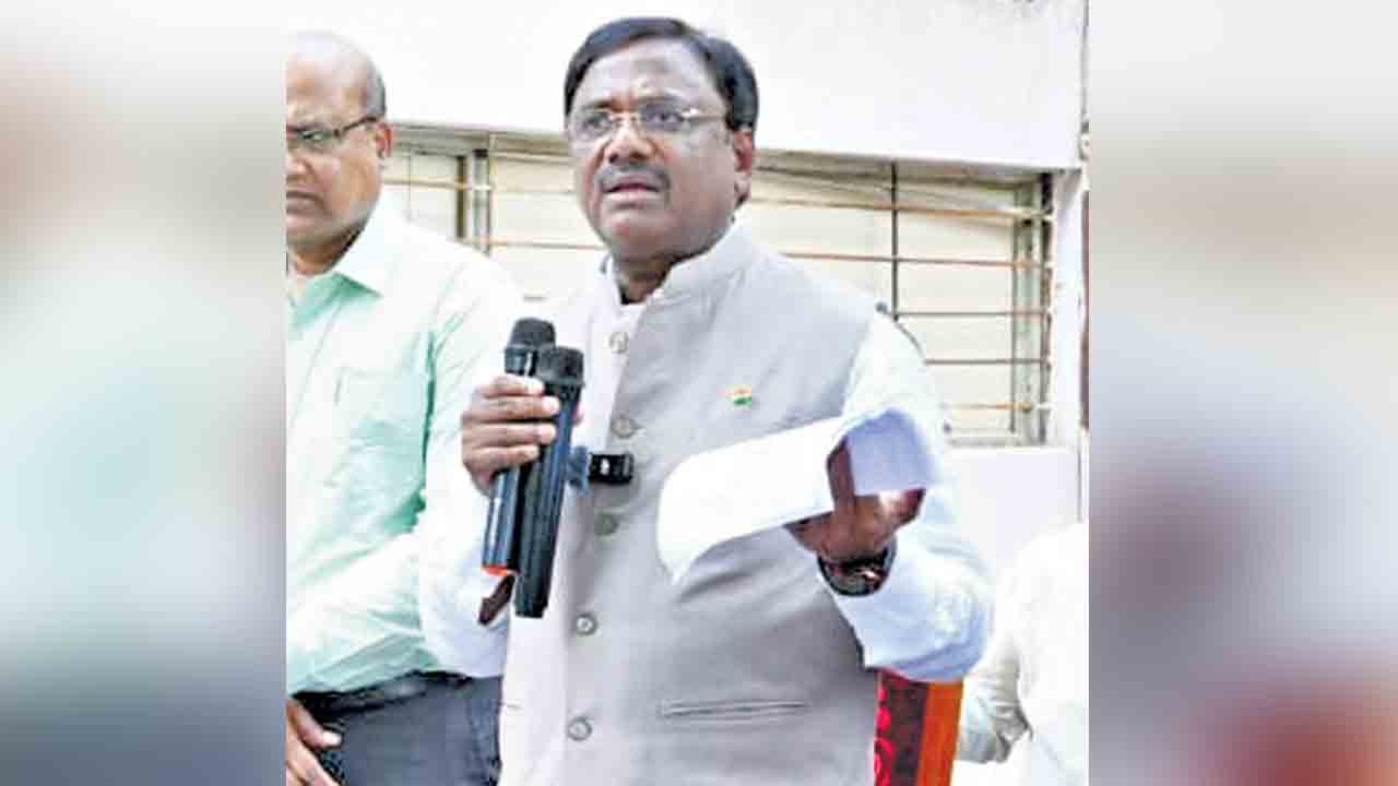 మా ప్రభుత్వం పోతది.. రేపు నేను కూడా ఓడిపోతా!
