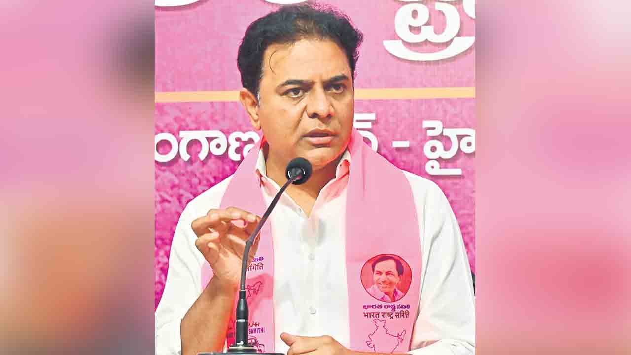 రాహుల్‌ తెలంగాణలో ధర్నా ఎప్పుడు.. ఢిల్లీలో ఒక నీతి.. ఇక్కడో నీతా?
