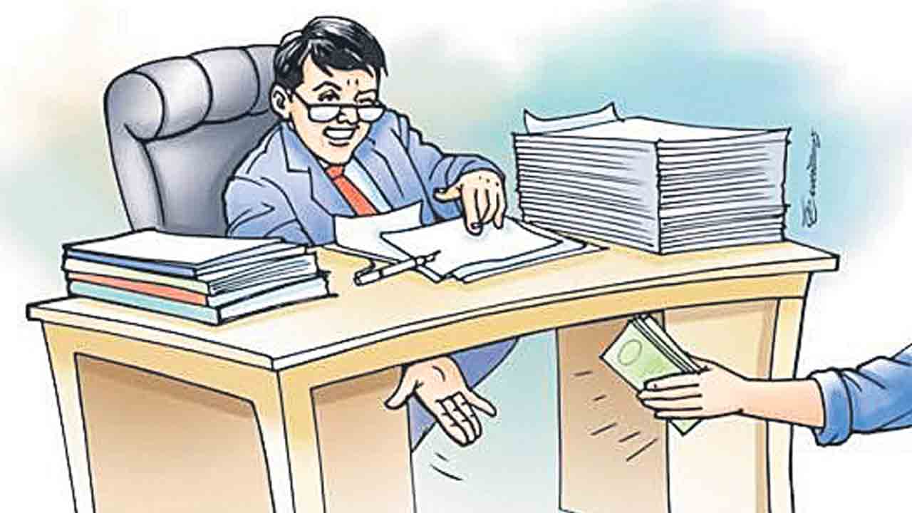 అమాత్యుడి అండతో డిప్యుటేషన్లు.. ఫైలుకో రేటు.. ప్లేస్‌కొక డిమాండ్‌