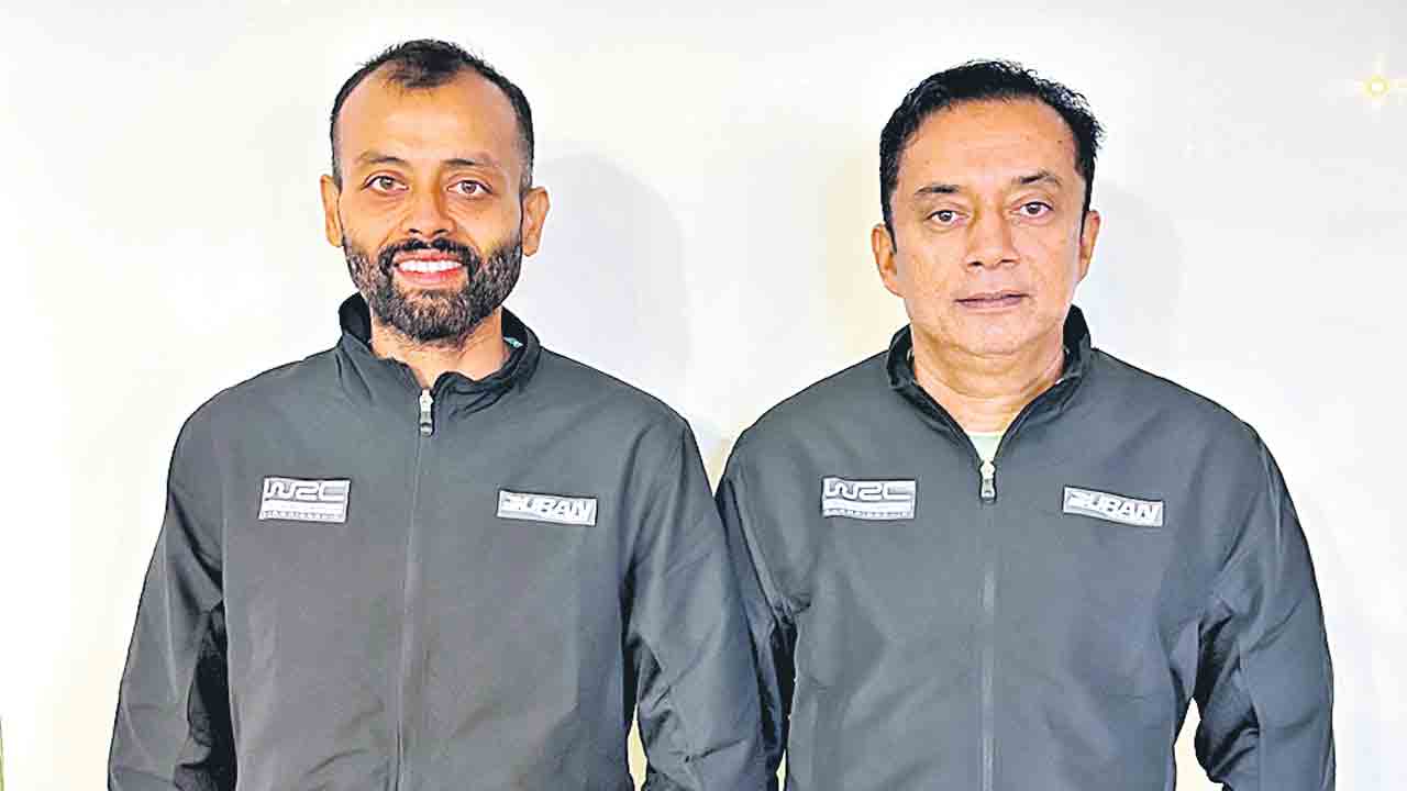 పరాగ్వే ర్యాలీ బరిలో నవీన్‌