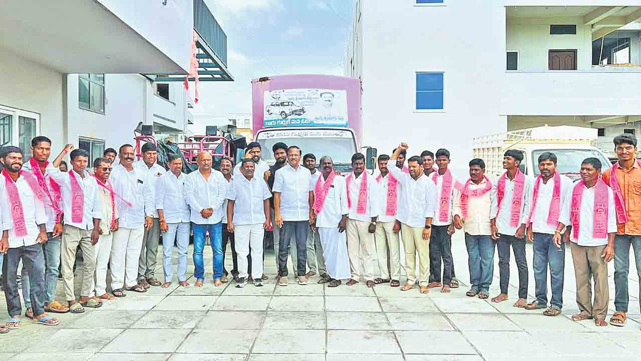 భవిష్యత్తు అంతా బీఆర్‌ఎస్‌దే.. కాంగ్రెస్‌ పనైపోయింది.. బీజేపీపై నమ్మకం లేదు:లక్ష్మారెడ్డి