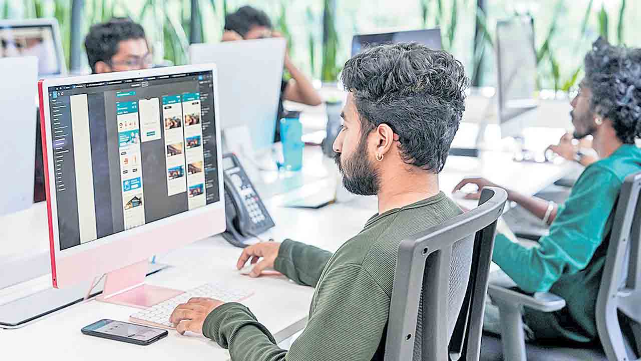 ఐటీలో కొత్త ఉద్యోగాలు కష్టమే.. జోహో వ్యవస్థాపకుడు శ్రీధర్‌ వెంబు