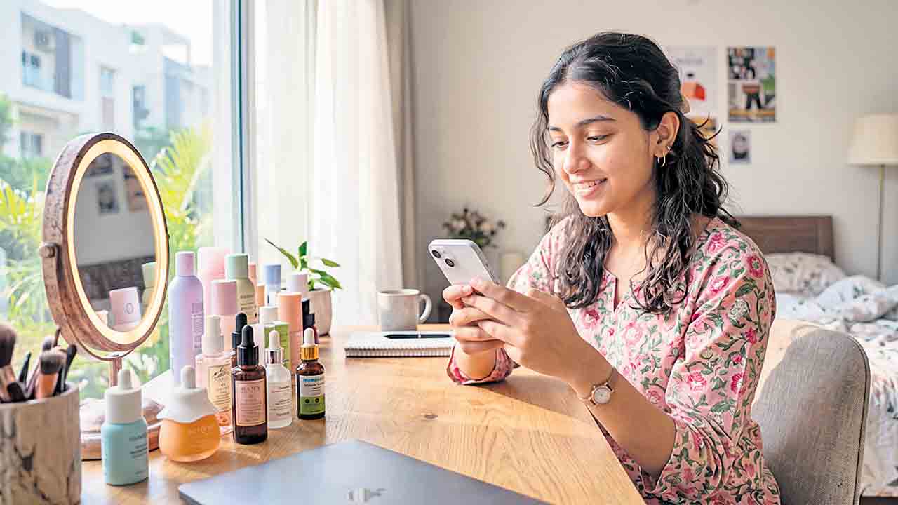 అందంపై అధిక శ్రద్ధ
