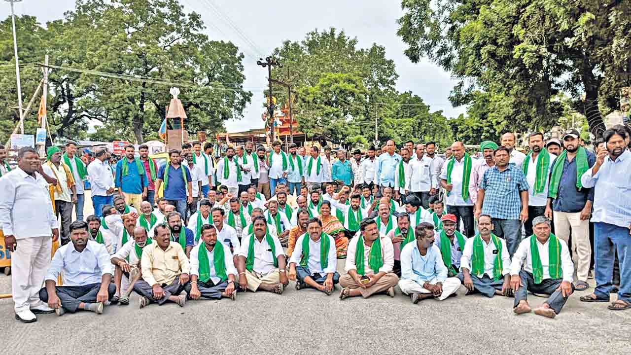 శ్రీశైలం నుంచి ఏపీ నీటిచౌర్యం.. పోతిరెడ్డిపాడు నుంచి అక్రమంగా నీటి మళ్లింపు