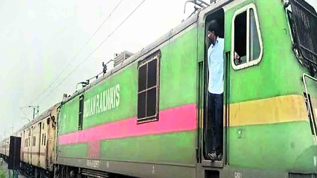 ఉప్పల్‌-హసన్‌పర్తి సెక్షన్‌లో తెగిన ఓహెచ్‌ఈ