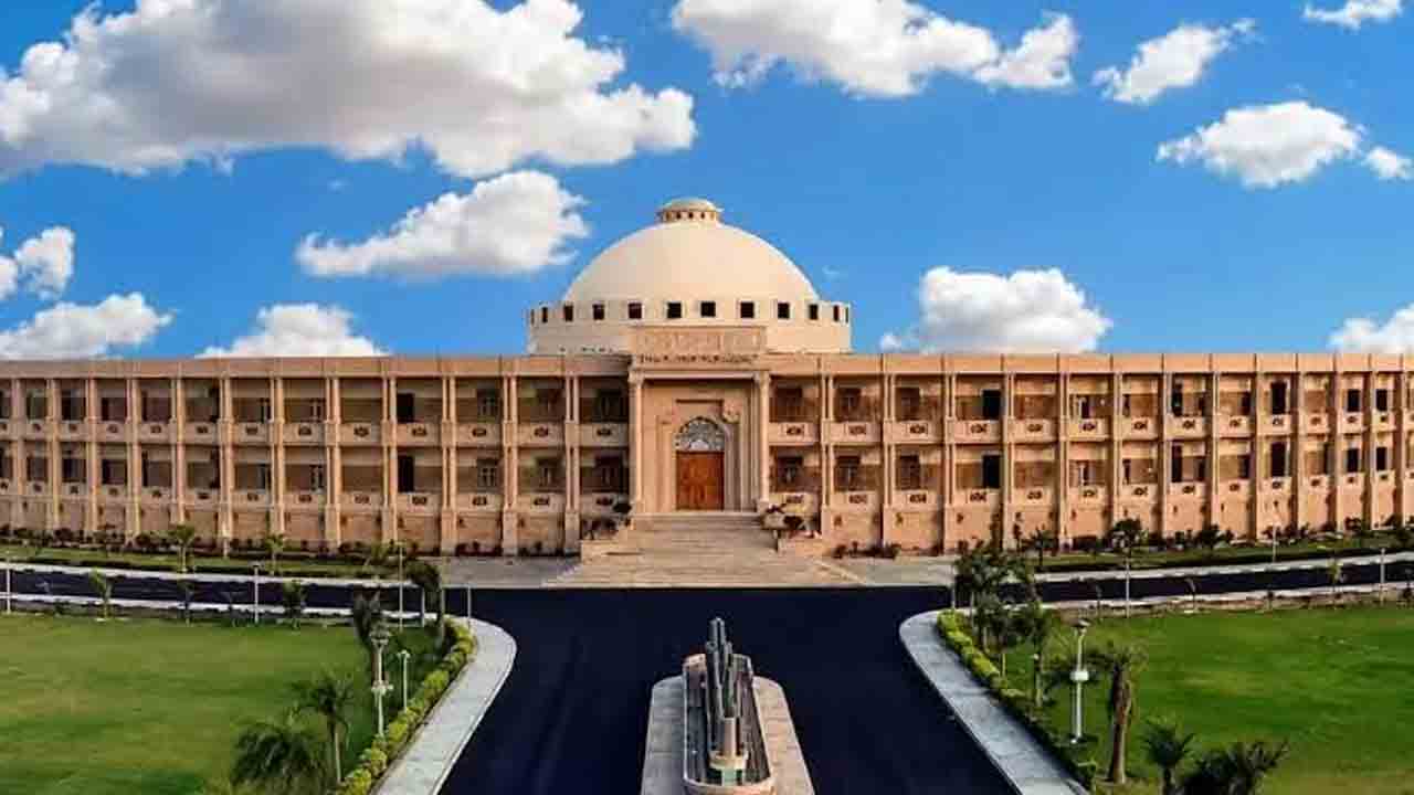 స్కూల్‌ క్యాంటీన్లలో జంక్‌ ఫుడ్‌ నిషేధం
