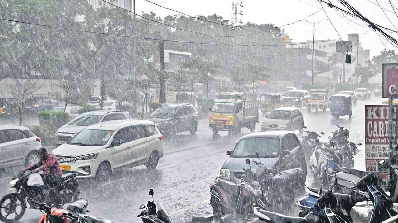 గ్రేటర్లో పలు చోట్ల వర్షం