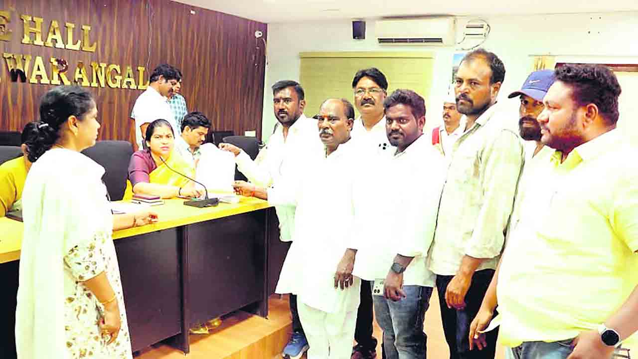 పెద్ది విగ్రహ ఏర్పాటుకు అనుమతినివ్వాలి