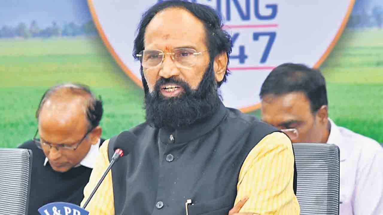 వరి సాగుపై రైతులను అప్రమత్తం చేయాలి