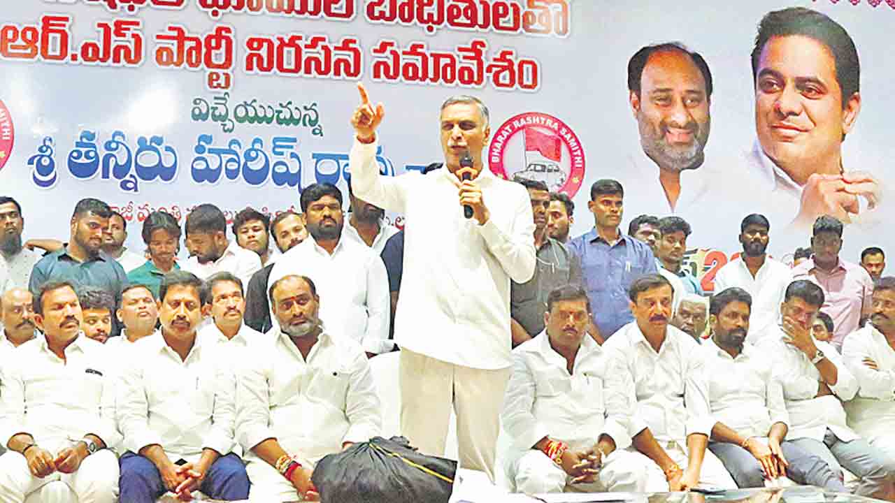 ఇద్దరు రియల్టర్ల చేతిలో రాష్ట్రం ఆగం