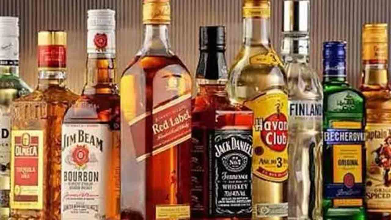 కొత్తగా 121 లిక్కర్‌ బ్రాండ్లు