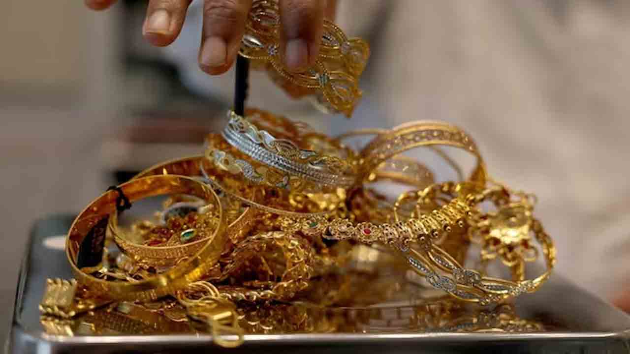 15.6 కిలోల బంగారం పట్టివేత
