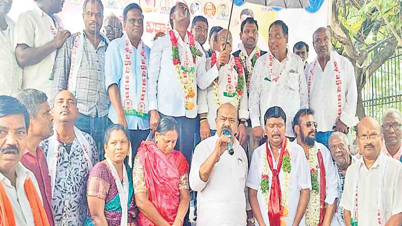 వైశ్య కార్పొరేషన్‌కు నిధులివ్వాలి