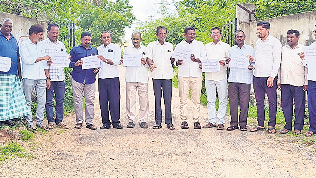 కాంగ్రెస్‌ పాలనలోరైతులకు అరిగోస