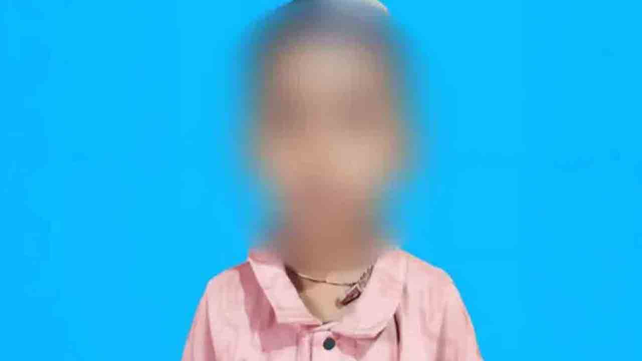 బొమ్మ బంతి గొంతులో ఇరుక్కొని 5 ఏండ్ల బాలుడు మృతి