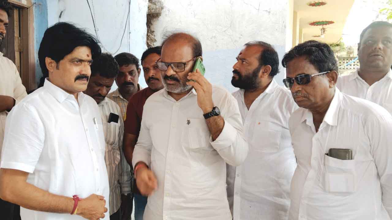 ప్రియాంక ఫ్యామిలీకి బీఆర్‌ఎస్‌ అండ