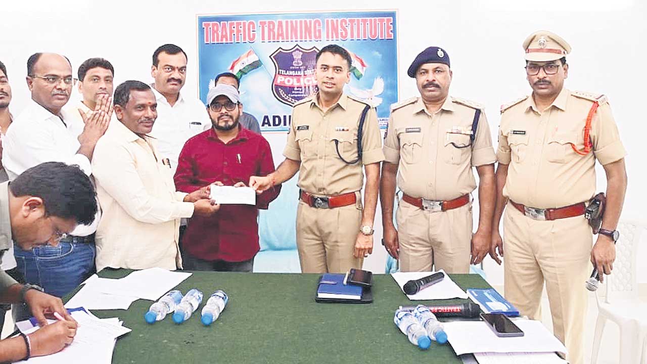 చిట్‌ఫండ్‌ బాధితులకు ఊరట