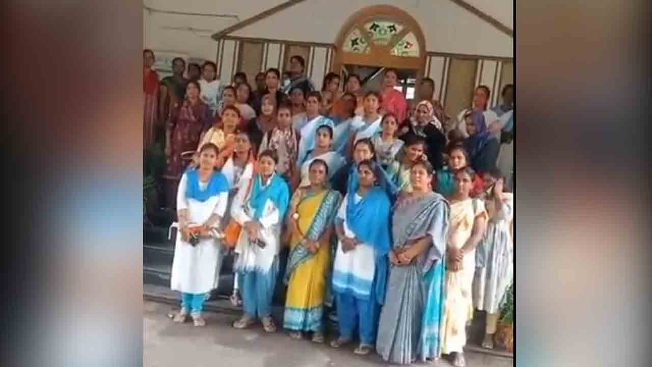 Asha Workers | కంటోన్మెంట్ కార్యాలయం వద్ద ఆశా వర్కర్ల ఆందోళన.. వీడియో