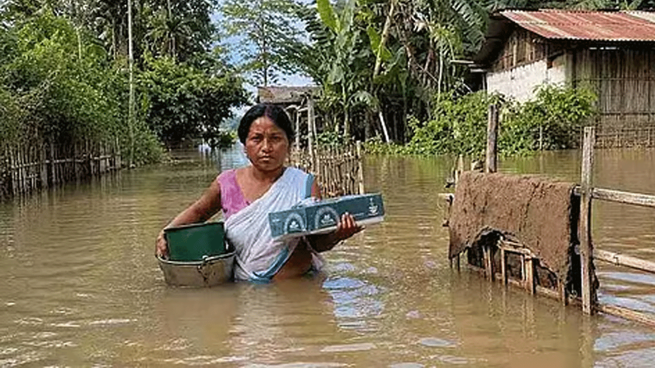 Assam Floods | అస్సాంలో వ‌ర‌ద బీభ‌త్సం.. 95కి చేరిన మ‌ర‌ణాల సంఖ్య‌