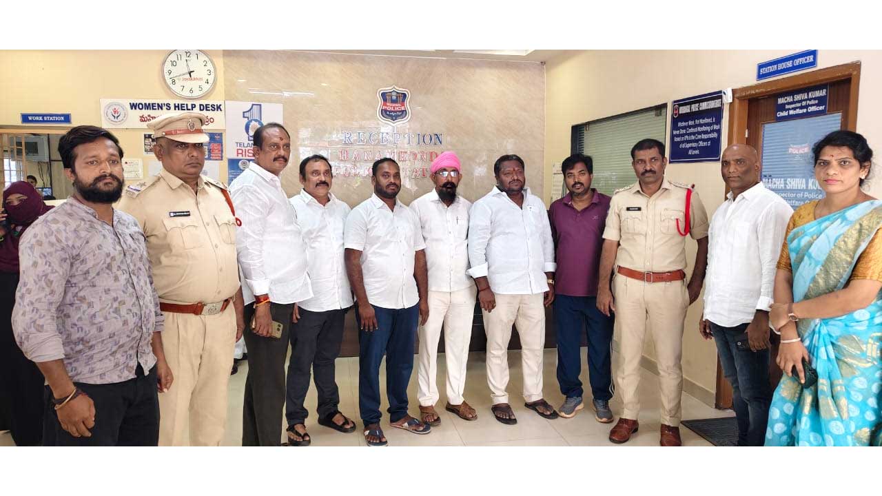 Peddi | ‘పెద్ది’ విగ్రహాన్ని కూల్చడం అమానుషం: బీఆర్‌ఎస్‌ నాయకులు