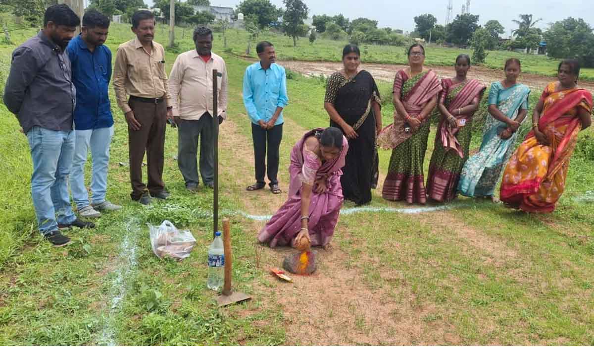 Chigurumamidi | భూగర్భ జలాలను పెంపొందించుకోవాలి.. చిగురుమామిడి ఎంపీడీవో రామ్మోహన్‌చారి