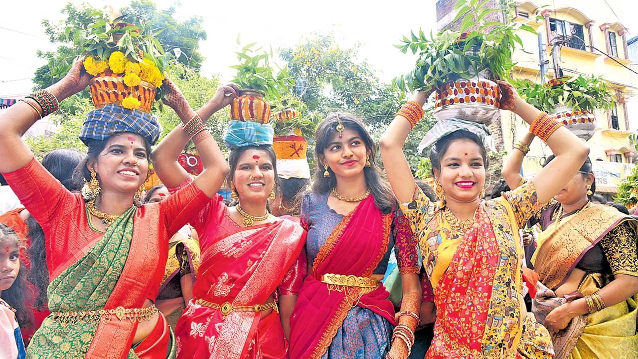 Bonalu2