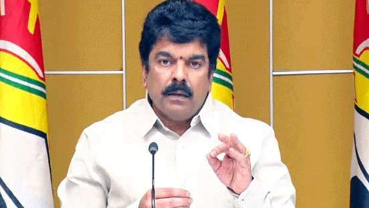 AP News | నోళ్లు అదుపుత‌ప్పితే ఇళ్ల‌కు వ‌చ్చి కొడుతాం.. వైసీపీ నేత‌ల‌కు బోండా ఉమ వార్నింగ్‌..!