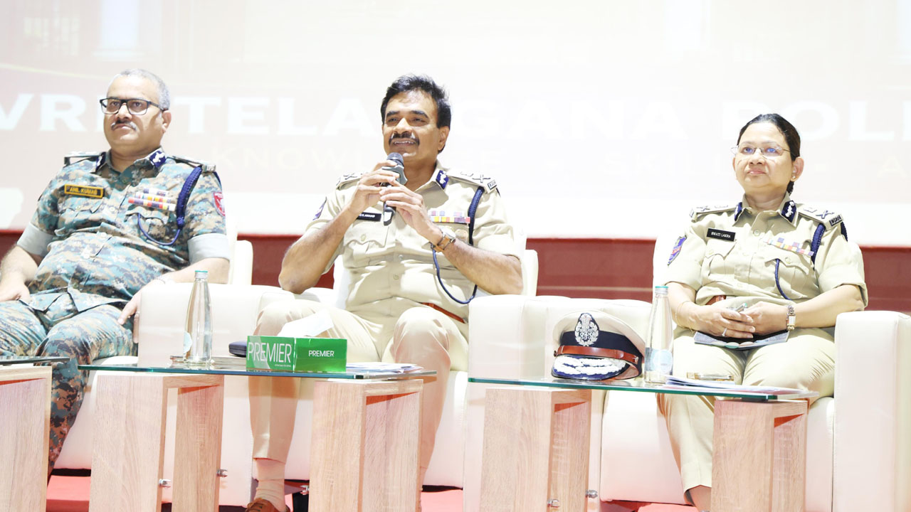 C.V. Anand | మారుతున్న సవాళ్లకు అనుగుణంగా పోలీసు సిబ్బంది పునర్వ్యవస్థీకరణ : డీజీపీ సి.వి.ఆనంద్‌
