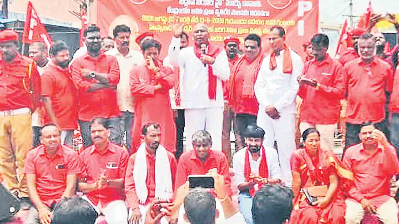 గౌరవెల్లి పూర్తిచేయకుంటే ప్రజాయుద్ధమే
