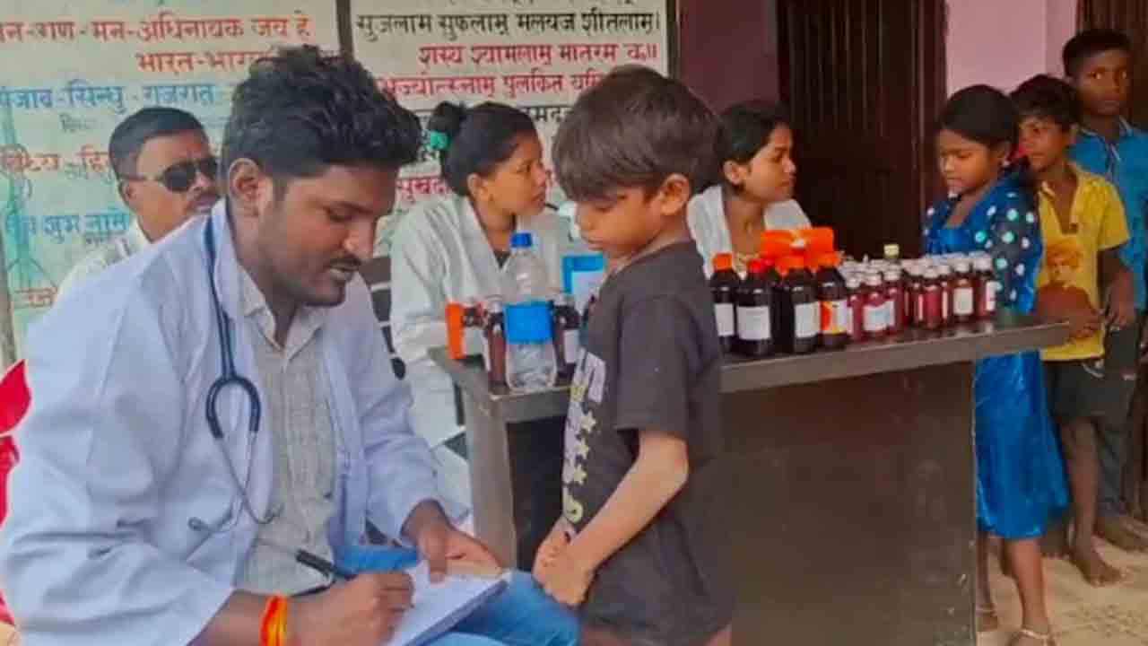 Children Dead, Fall ill | మధ్యప్రదేశ్ గ్రామాల్లో వందలాది పిల్లలకు అనారోగ్యం.. 8 మంది మృతి