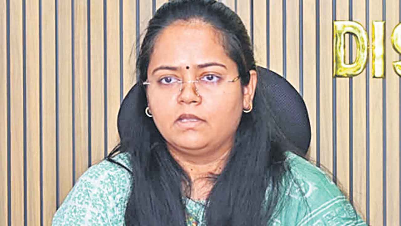 పింఛన్లకు దరఖాస్తుల స్వీకరణ