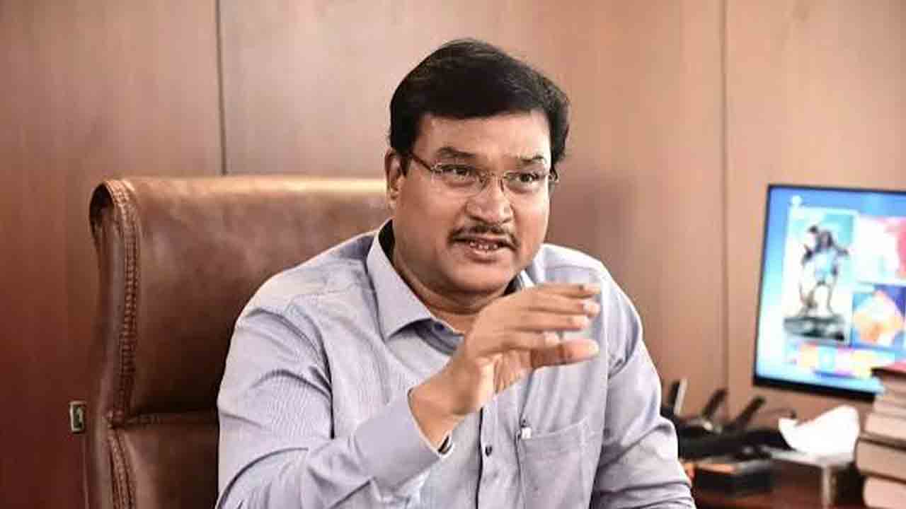 కోర్టులది డిఫరెంట్‌ ఒపీనియన్‌!