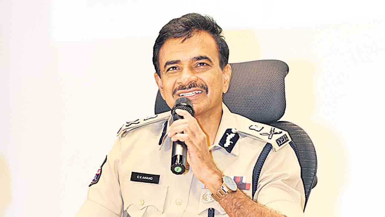 సాంకేతికత, ఆవిషరణలే పోలీసింగ్‌కు దిక్సూచి!
