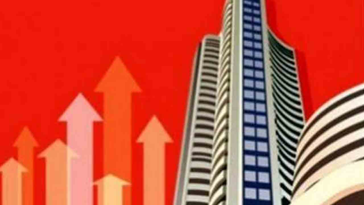 లాభాల్లోకి సూచీలు