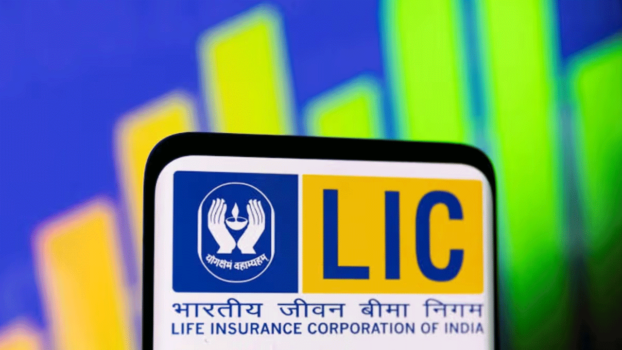LIC shares | వాటా విక్ర‌యించాల‌ని కేంద్రం నిర్ణ‌యం.. ఎల్ఐసీ షేర్‌లు భారీగా ప‌త‌నం..!