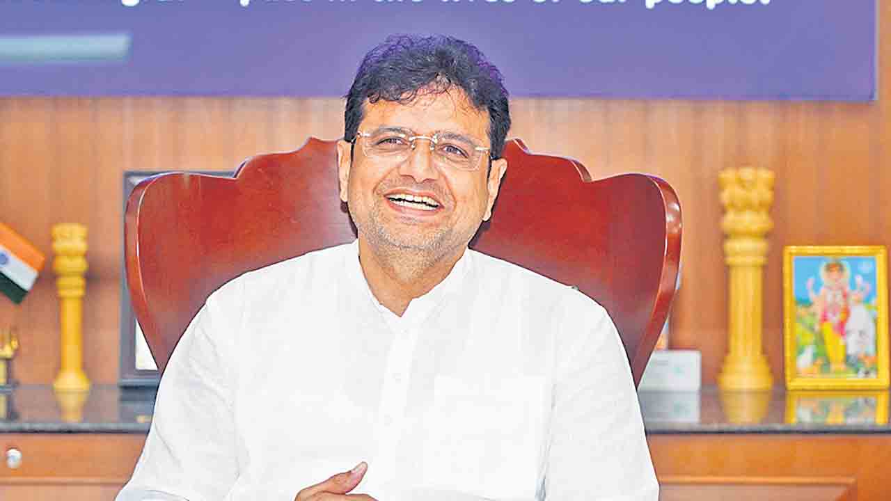 జహీరాబాద్‌ స్మార్ట్‌ సిటీతో 2 లక్షల ఉద్యోగాలు.. మంత్రి శ్రీధర్‌ బాబు