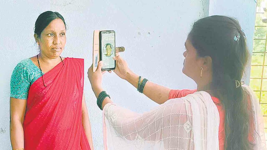 Ekyc, Women Groups
