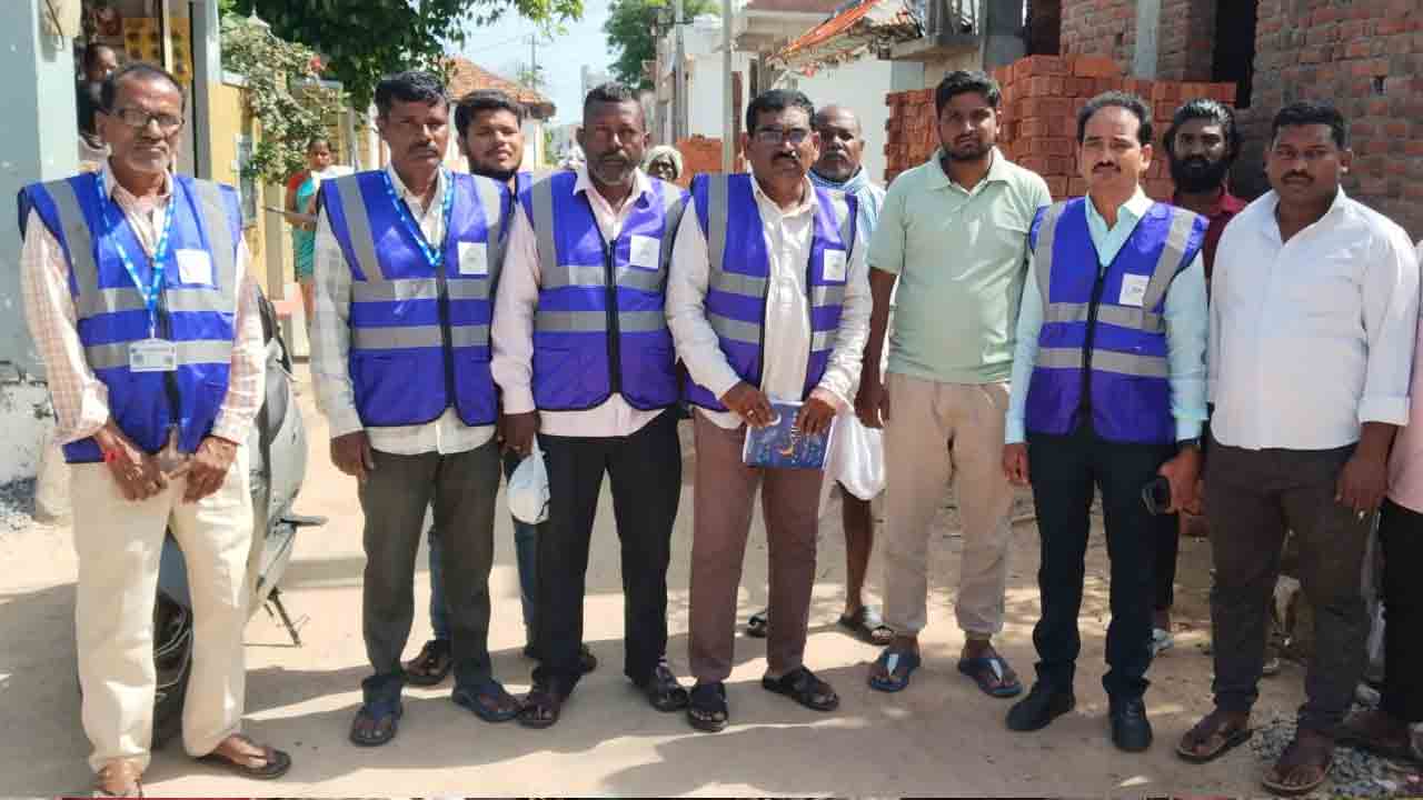 Electric Officers 4