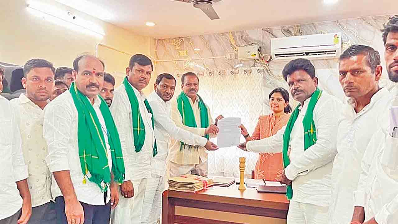 పథకాలను పునరుద్ధరించాలి