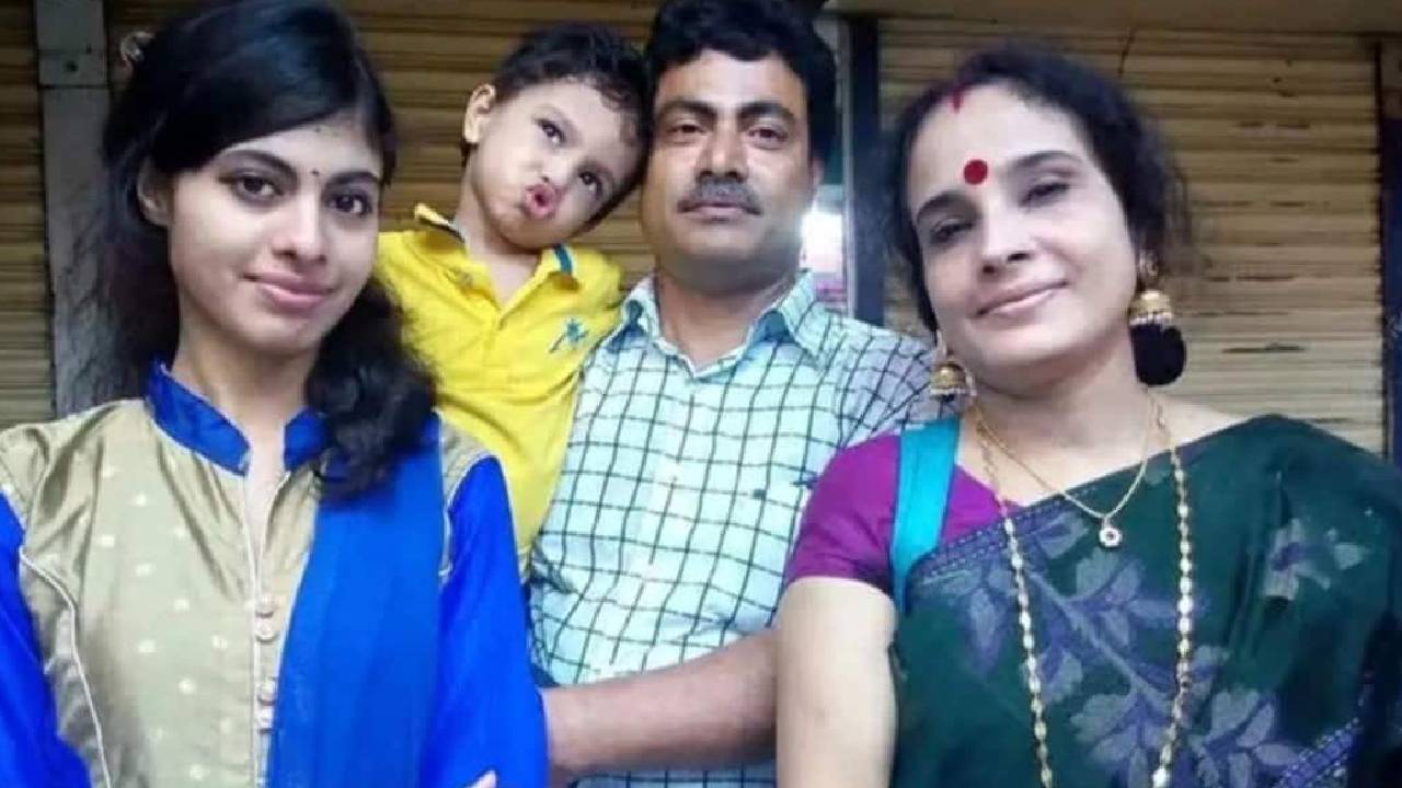 Bangladesh | బంగ్లాదేశ్‌లో రిటైర్డ్ హిందూ టీచర్ కుటుంబం అనుమానాస్పద మృతి