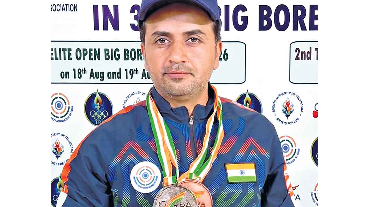అష్రఫ్‌ గన్యానికి రెండు పతకాలు