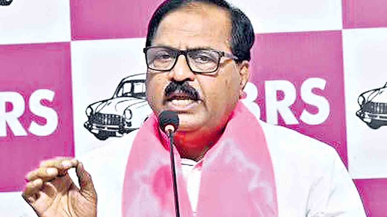 ఇంకా అందని నగదు రహిత వైద్యం