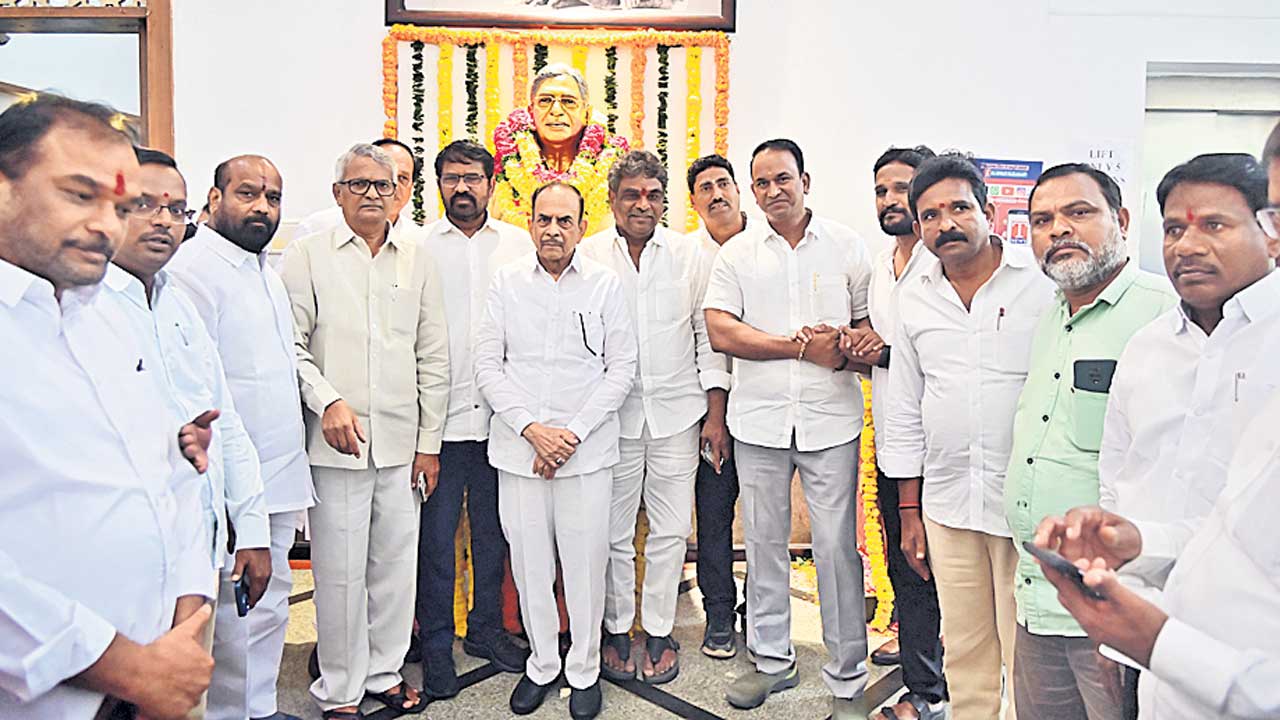 తెలంగాణ దిక్సూచి జయశంకర్‌ సార్‌