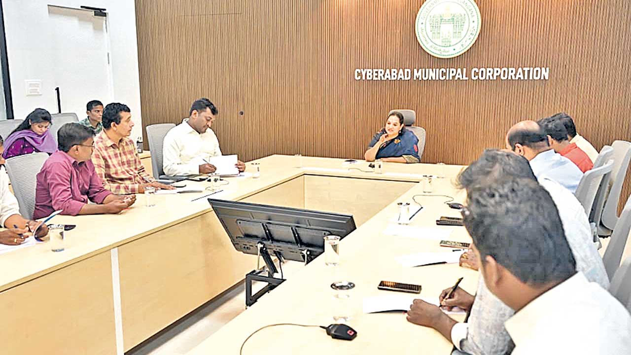 ఫుట్‌పాత్‌ ఆక్రమణలు ఉపేక్షించం