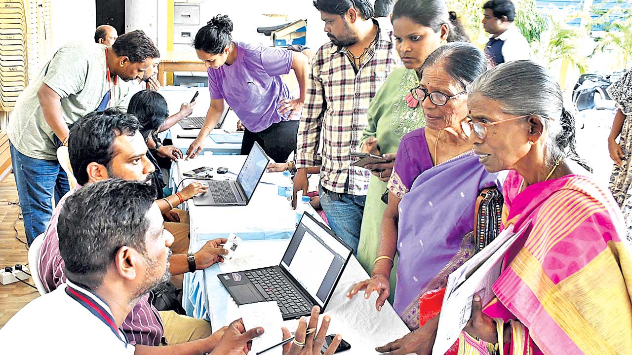 సర్‌కు 40% దూరం
